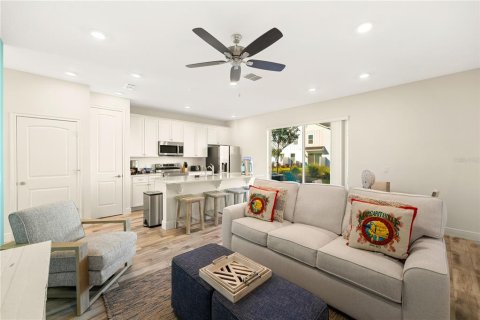 Adosado en venta en Kissimmee, Florida, 3 dormitorios, 143.53 m2 № 2222548 - foto 2
