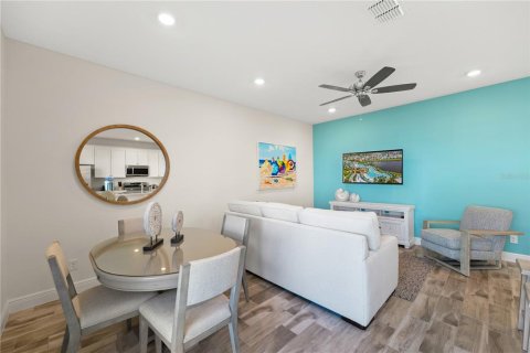 Adosado en venta en Kissimmee, Florida, 3 dormitorios, 143.53 m2 № 2222548 - foto 12