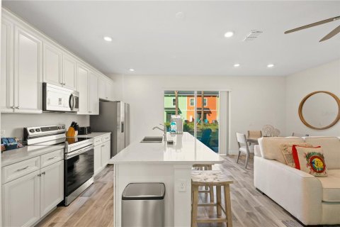 Adosado en venta en Kissimmee, Florida, 3 dormitorios, 143.53 m2 № 2222548 - foto 6