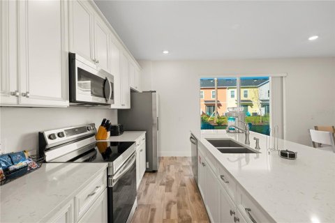 Adosado en venta en Kissimmee, Florida, 3 dormitorios, 143.53 m2 № 2222548 - foto 8