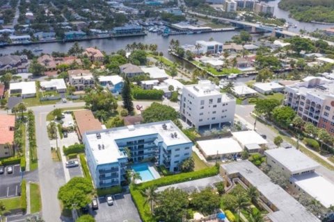 Condominio en alquiler en Deerfield Beach, Florida, 2 dormitorios, 107.67 m2 № 1127790 - foto 1
