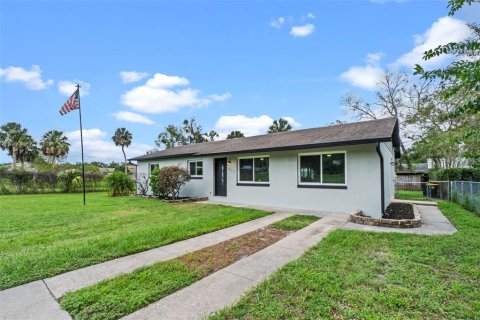 Villa ou maison à vendre à Orange City, Floride: 3 chambres, 115.94 m2 № 1902419 - photo 2
