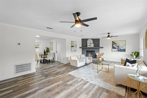 Villa ou maison à vendre à Orange City, Floride: 3 chambres, 115.94 m2 № 1902419 - photo 9