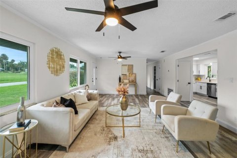 Villa ou maison à vendre à Orange City, Floride: 3 chambres, 115.94 m2 № 1902419 - photo 7
