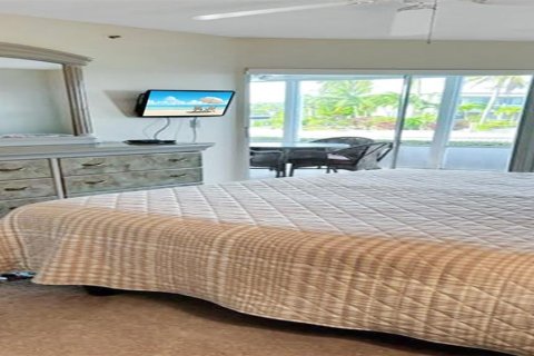 Copropriété à louer à Sarasota, Floride: 2 chambres, 118.91 m2 № 2298801 - photo 12