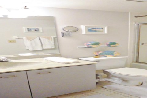 Copropriété à louer à Sarasota, Floride: 2 chambres, 118.91 m2 № 2298801 - photo 16