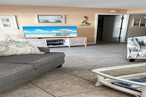Copropriété à louer à Sarasota, Floride: 2 chambres, 118.91 m2 № 2298801 - photo 5