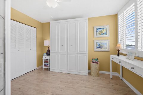 Condo in Daytona Beach, Florida, 2 bedrooms  № 1914642 - photo 20