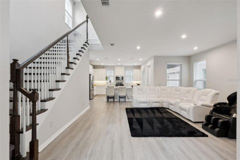 House in Winter Garden, Florida 3 bedrooms, 199.65 sq.m. № 2092333 - photo 6
