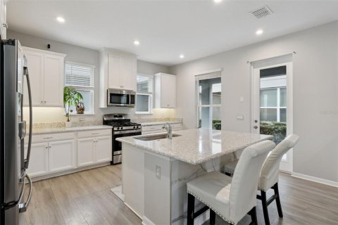 House in Winter Garden, Florida 3 bedrooms, 199.65 sq.m. № 2092333 - photo 13