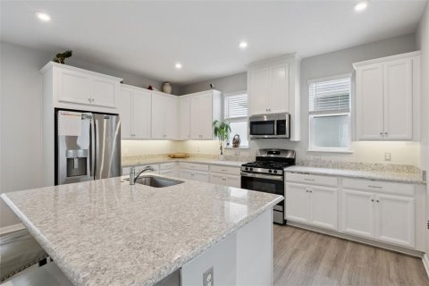 House in Winter Garden, Florida 3 bedrooms, 199.65 sq.m. № 2092333 - photo 16