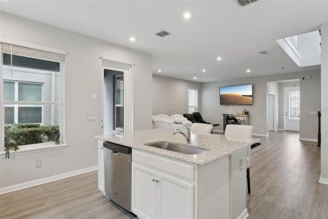 House in Winter Garden, Florida 3 bedrooms, 199.65 sq.m. № 2092333 - photo 14