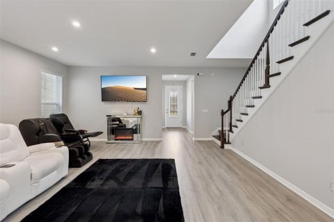 House in Winter Garden, Florida 3 bedrooms, 199.65 sq.m. № 2092333 - photo 7