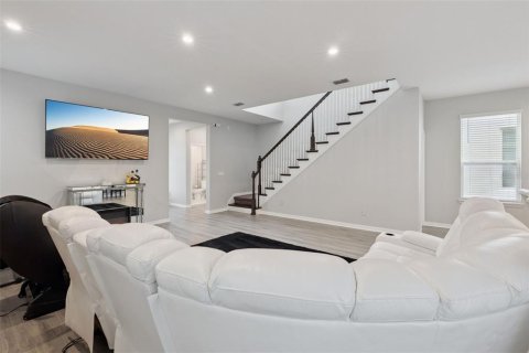 House in Winter Garden, Florida 3 bedrooms, 199.65 sq.m. № 2092333 - photo 9