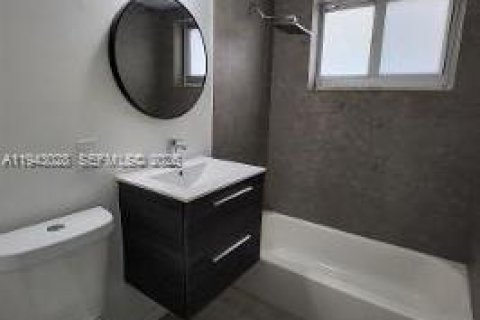 Copropriété à louer à Miami Beach, Floride: 1 chambre, 61.59 m2 № 1999392 - photo 6