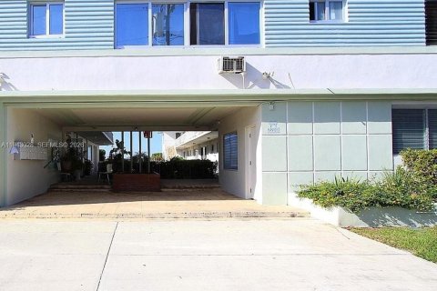 Condominio en alquiler en Miami Beach, Florida, 1 dormitorio, 61.59 m2 № 1999392 - foto 11