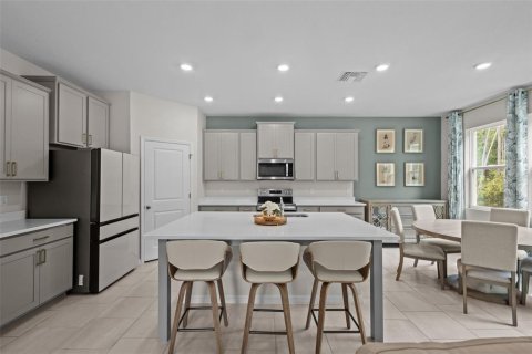 Casa en venta en Land O' Lakes, Florida, 5 dormitorios, 369.29 m2 № 2387373 - foto 18