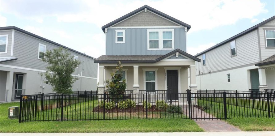 House in Winter Garden, Florida 3 bedrooms, 166.11 sq.m. № 1666866