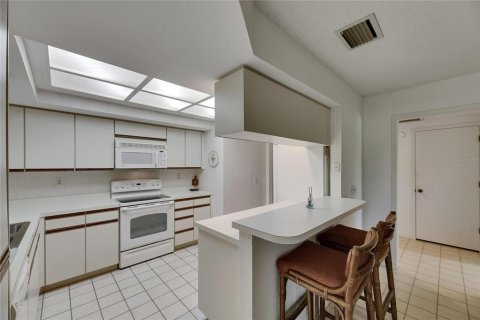 House in Wesley Chapel, Florida 3 bedrooms, 218.88 sq.m. № 2105733 - photo 23