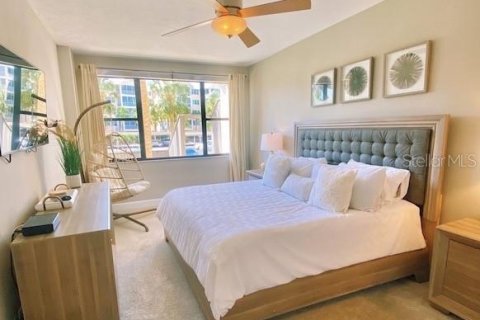 Copropriété à louer à Sarasota, Floride: 2 chambres, 107.02 m2 № 2195500 - photo 5