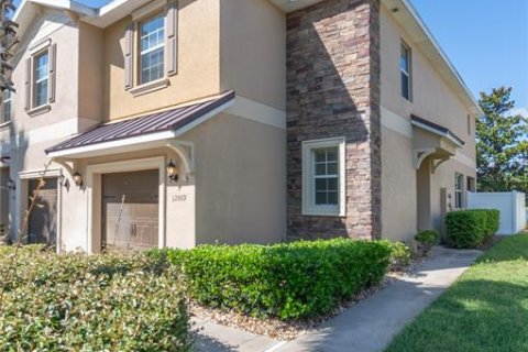 Townhouse in Hudson, Florida 3 bedrooms, 166.02 sq.m. № 1912817 - photo 2