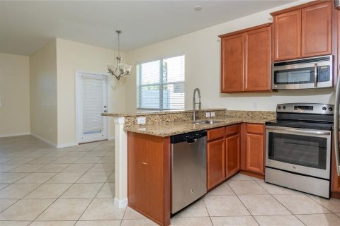Townhouse in Hudson, Florida 3 bedrooms, 166.02 sq.m. № 1912817 - photo 6