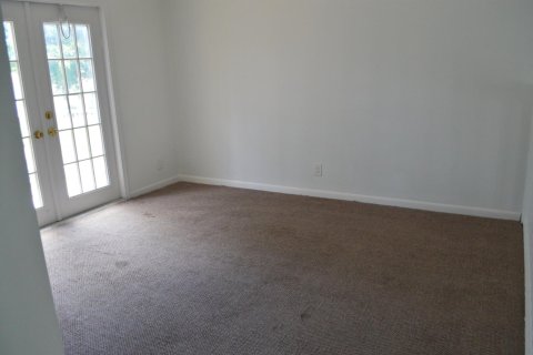 House in Boynton Beach, Florida 3 bedrooms, 200.39 sq.m. № 1185152 - photo 1
