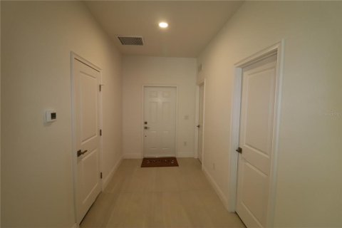 Apartamento en alquiler en Port Charlotte, Florida, 3 dormitorios, 102.19 m2 № 1637580 - foto 8