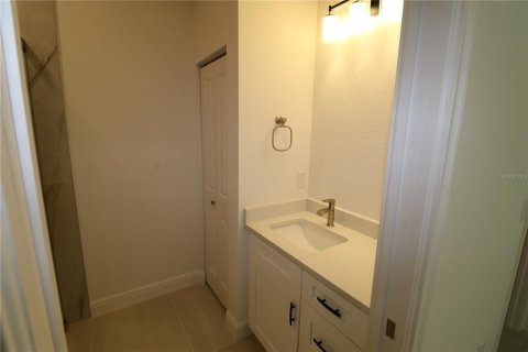 Apartamento en alquiler en Port Charlotte, Florida, 3 dormitorios, 102.19 m2 № 1637580 - foto 13