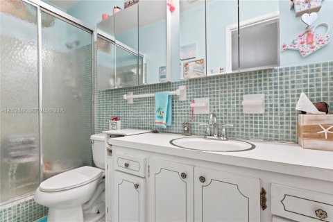 Villa ou maison à vendre à Fort Lauderdale, Floride: 4 chambres, 203.08 m2 № 2180692 - photo 18