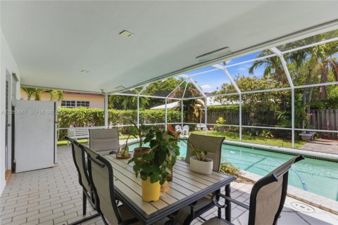 Villa ou maison à vendre à Fort Lauderdale, Floride: 4 chambres, 203.08 m2 № 2180692 - photo 25