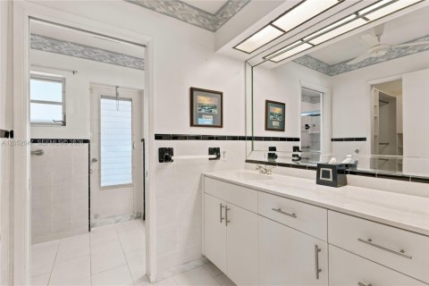 Villa ou maison à vendre à Fort Lauderdale, Floride: 4 chambres, 203.08 m2 № 2180692 - photo 21