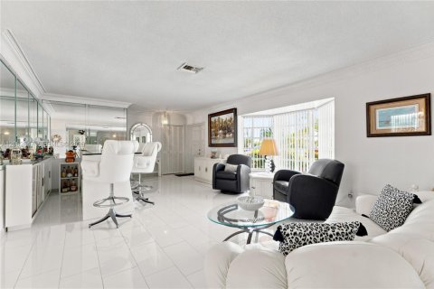 Villa ou maison à vendre à Fort Lauderdale, Floride: 4 chambres, 203.08 m2 № 2180692 - photo 6