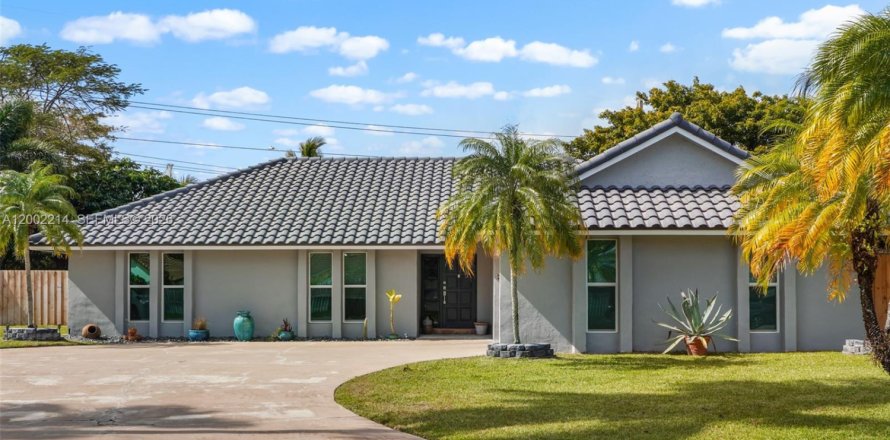 Дом в Бока-Ратон, Флорида 4 спальни, 205.78м2 № 2066284