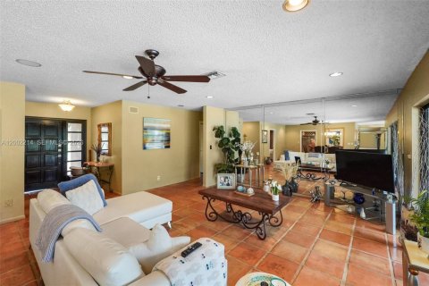 Снять в аренду виллу или дом в Бока-Ратон, Флорида 4 спальни, 205.78м2, № 2066284 - фото 18