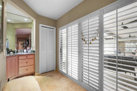 Снять в аренду виллу или дом в Бока-Ратон, Флорида 4 спальни, 205.78м2, № 2066284 - фото 11