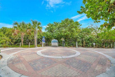 Copropriété à louer à Miami Beach, Floride: 1 chambre, 80.08 m2 № 1890198 - photo 16