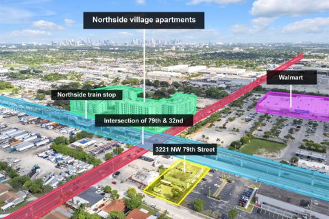 Propiedad comercial en venta en Miami, Florida № 1951746 - foto 2