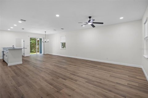 House in Lakeland, Florida 3 bedrooms, 173.73 sq.m. № 1759656 - photo 5