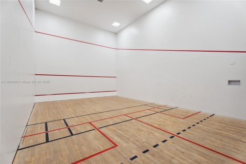 Купить кондоминиум в Майами, Флорида 1 спальня, 102.19м2, № 2012538 - фото 26