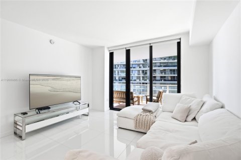 Купить кондоминиум в Майами, Флорида 1 спальня, 102.19м2, № 2012538 - фото 2