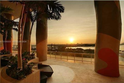 Copropriété à louer à Miami, Floride: 3 chambres, 166.2 m2 № 2414114 - photo 19