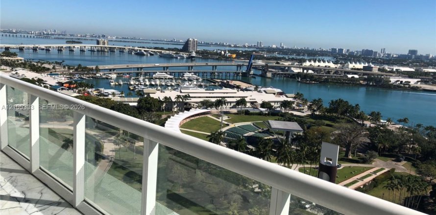 Condo à Miami, Floride, 3 chambres № 2414114
