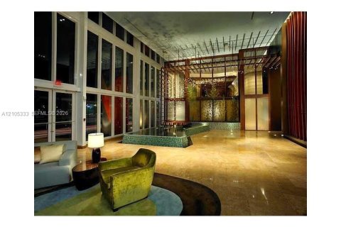 Copropriété à louer à Miami, Floride: 3 chambres, 166.2 m2 № 2414114 - photo 23