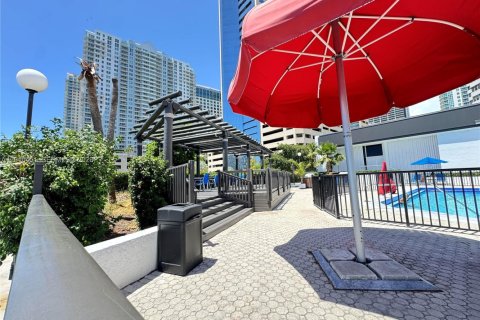 Condominio en venta en Miami, Florida, 2 dormitorios, 91.97 m2 № 2090986 - foto 13