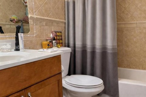 Condominio en venta en Miami, Florida, 2 dormitorios, 91.97 m2 № 2090986 - foto 7