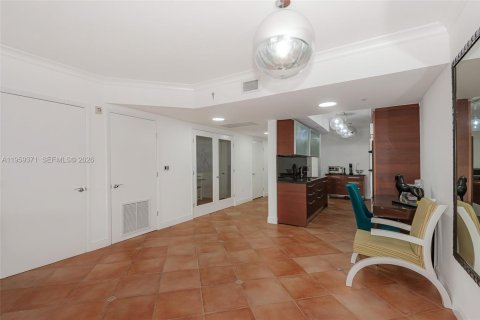 Condo in Hallandale Beach, Florida, 3 bedrooms  № 2052811 - photo 7