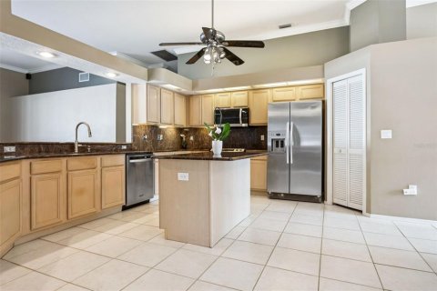 Casa en venta en Tampa, Florida, 4 dormitorios, 236.25 m2 № 1852596 - foto 9