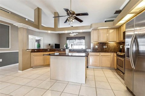 Casa en venta en Tampa, Florida, 4 dormitorios, 236.25 m2 № 1852596 - foto 13