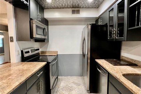 Condominio en alquiler en Clearwater, Florida, 1 dormitorio, 91.97 m2 № 1548653 - foto 6